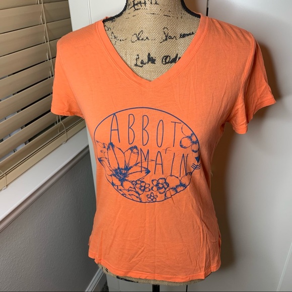 Abbot Main V-Neck Logo T-Shirt - Picture 1 of 14